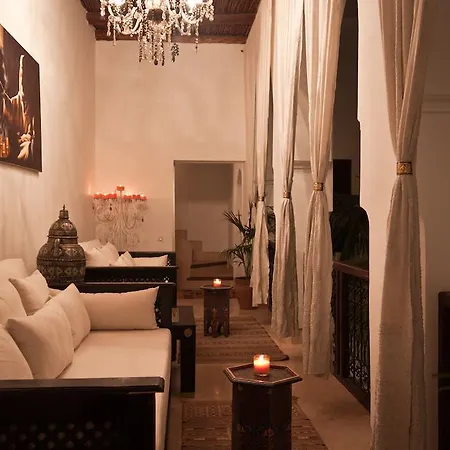 Riad Des Eaux Et Des Epices
